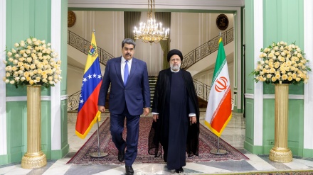 伊朗总统：伊朗向委内瑞拉交付油轮证明了抵抗经济政策的有效性