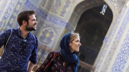 イラン観光相、「観光客の感想は恐怖症を煽る宣伝とは真逆」