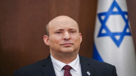בנט יצביע נגד חוק הנאשם, אך נתן חופש הצבעה לסיעתו