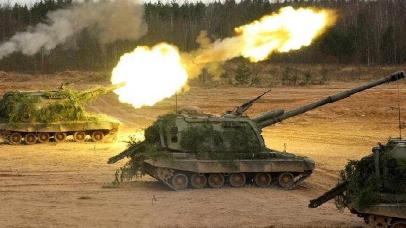 Tembakan artileri Rusia