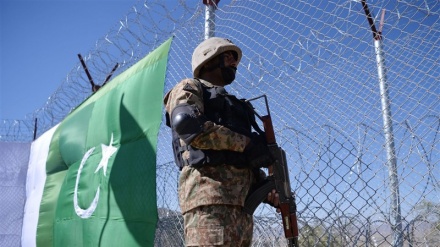 نظامیان پاکستانی یک تبعه افغان را در خط دیورند کشتند