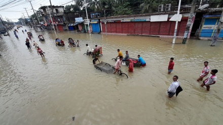 পাহাড়ি ঢল ও বৃষ্টিতে সুনামগঞ্জে বেড়েছে পানি,দুর্ভোগে লাখো মানুষ