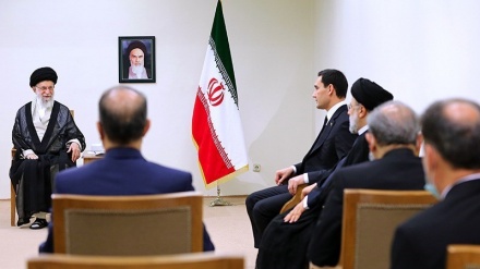  Ayatollah Khamenei ha ricevuto il presidente del Turkmenistan