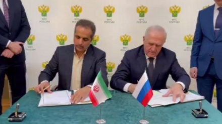 İron iyən Rusiyə miyono qomruk muğavilə imzo bıə.