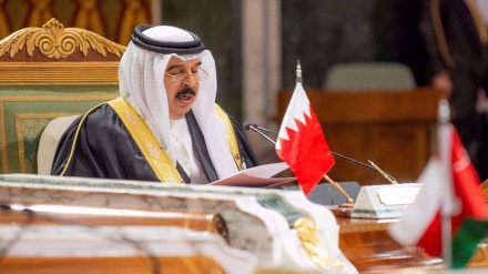 Bahrain’s king orders cabinet reshuffle amid debt crisis, names new oil minister