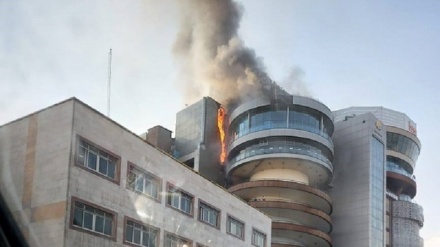 Incendio al centro commerciale Lidoma a Tehran