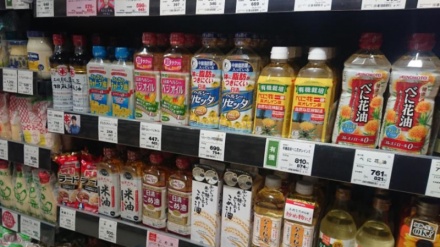 日本のスーパーで食品価格高騰、食用油など軒並み値上がり