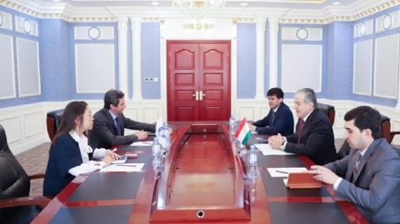 رایزنی مقامات تاجیکستان با بانک بازسازی و توسعه اروپا