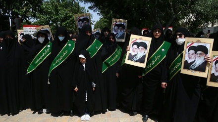 (FOTO) Qom rende omaggio alla rivolta del 1963