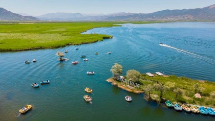 Zarivar, ein wunderschöner traumhafter See
