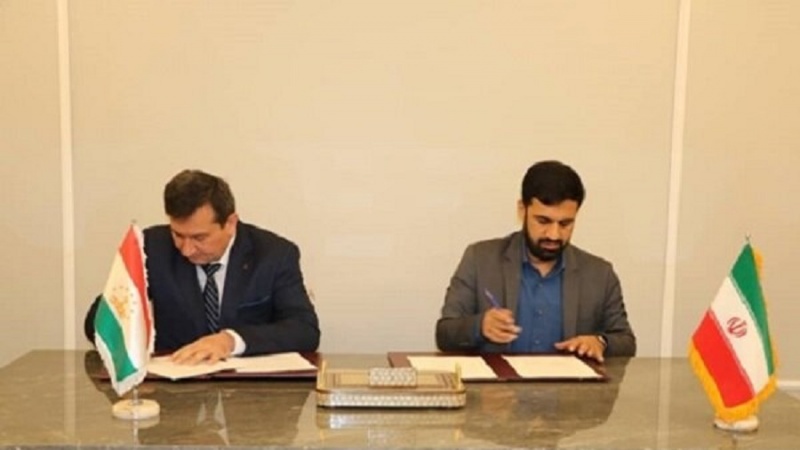امضاء تفاهمنامه همکاری‌های تجاری -صنعتی میان ایران و تاجیکستان
