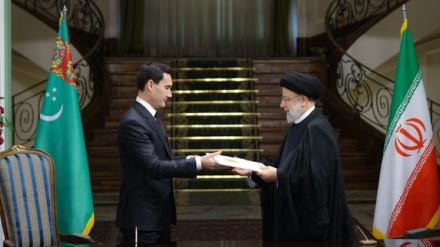 イランとトルクメニスタンの間で、9件の協力文書が調印