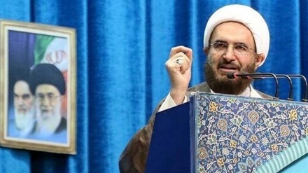 तेहरान के इमामे जुमा ने यूरोपीय देशों को दिखाया आईना, मिली हार से बौखलाकर आईआरजीसी को बना रहे हैं निशाना!