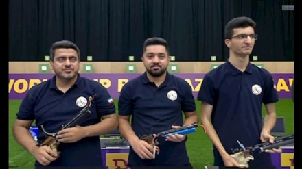 Bakü Dünya Kupası'nda İran Erkekler tabanca takımı altın madalya kazandı 