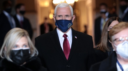 Reagimi i Gharibabadi për praninë e Mike Pence në takimin e grupit MEK