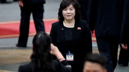 崔善姬成为朝鲜首位女外相