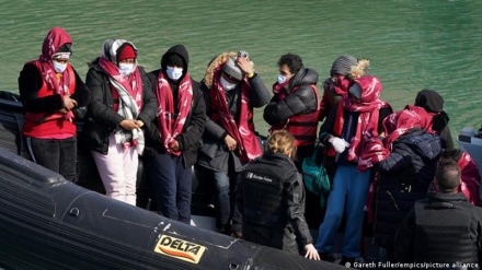 Uingereza yafuta safari ya kwanza ndege ya kuwahamishia kwa lazima wakimbizi nchini Rwanda