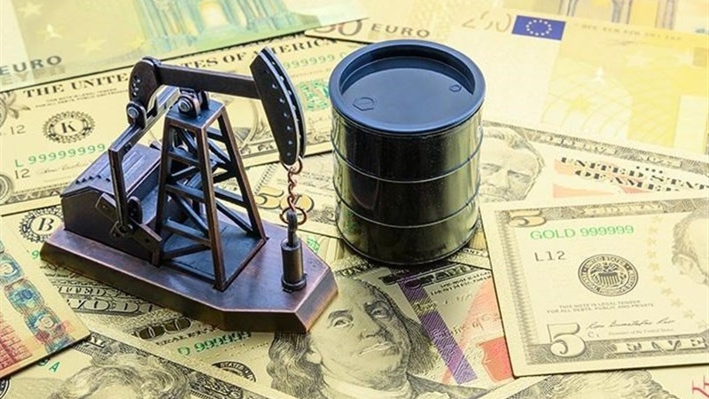 随着禁运俄罗斯石油，油价持续上涨；“黑金”价格记录是否会打破？