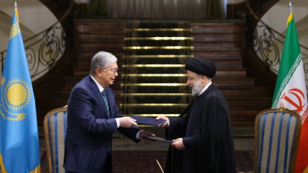 Iran dan Kazakhstan Teken Sembilan Dokumen Kerja Sama