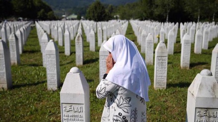  Dutch PM apologizes to troops involved in Srebrenica massacre, rubbing salt into wounds 