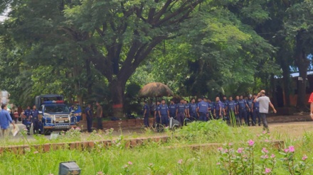 ছাত্রলীগের দু'পক্ষের সংঘর্ষের পর চুয়েট বন্ধ ঘোষণা, হল ছাড়ার নির্দেশ