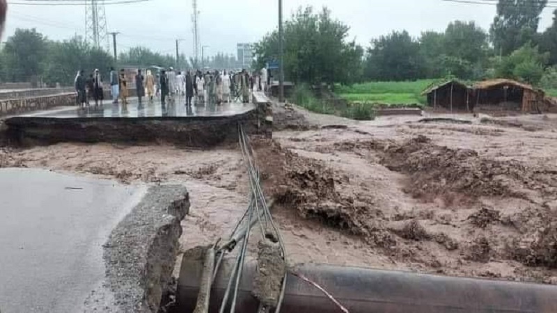 سیلاب شاهراه کابل-جلال‌آباد را تخریب کرد
