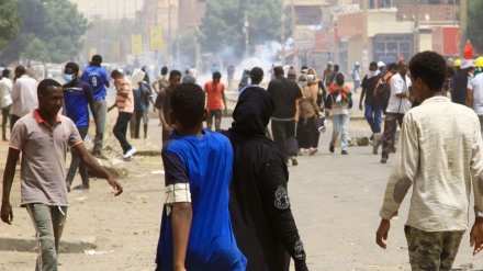 Several Sudan protesters killed in mass rallies against military rule