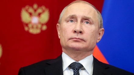 Sanzioni alla Russia, Putin: non ci arrenderemo