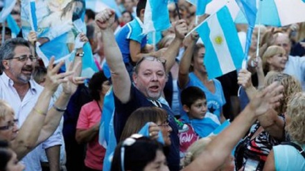 Argentina: In piazza per chiedere un reddito universale