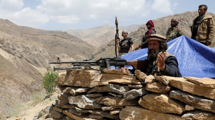 حمله راکتی نیروهای جبهه مقاومت ملی به طالبان در تخار