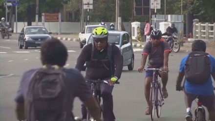 Thousands of Sri Lankans ditch cars, turn to bicycles as fuel crisis worsens in cash-strapped country