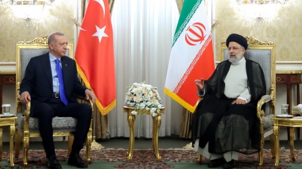 Iran dan Turki Tandatangani Sejumlah Dokumen Kerja Sama