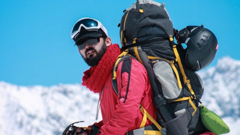 درگذشت کوهنورد مشهور افغانستانی حین صعود به دومین قله مرتفع جهان
