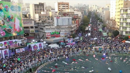  حضور گسترده مهاجرین افغانستانی در مهمانی ۱۰ کیلومتری عید غدیر در تهران