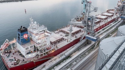 Transporti i grurit ukrainas përmes Danubit