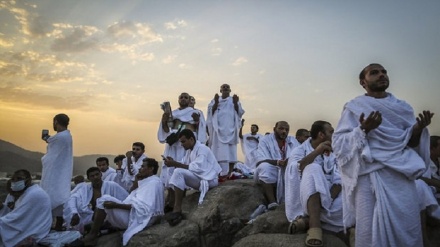 (VIDEO) Hajj: pellegrinaggio islamico, 'la preghiera di Arafa'