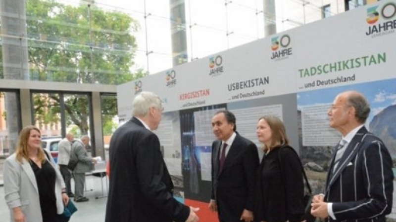 برگزاری مراسم سی امین سالگرد برقراری ارتباط دیپلماتیک تاجیکستان و آلمان