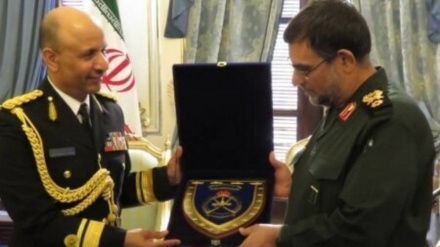 Admiral Tangsiri: Gjurmët izraelite në Gjirin Persik vetëm nxitin pasigurinë