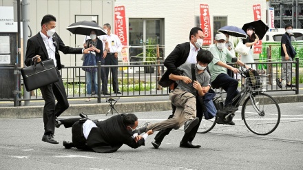 警護専門家が指摘、安倍元首相の警備体制「非常に手薄」