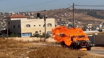 خودروی نظامی ارتش رژیم صهیونیستی در آتش سوخت