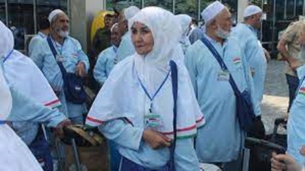 بازگشت نخستین گروه از حجاج تاجیک به وطن