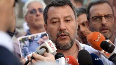 Governo, Salvini: meglio voto che 9 mesi su e giù