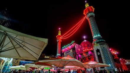 (FOTO) La prima sera di Muharram a Tehran - 1