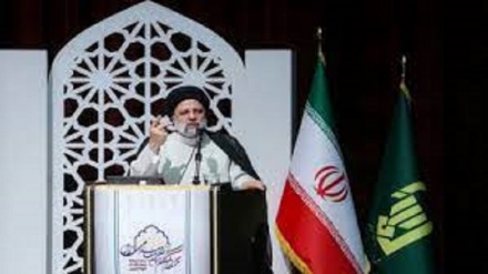 Iran, Pres.Raisi: Seguiamo con dignità la revoca delle sanzioni