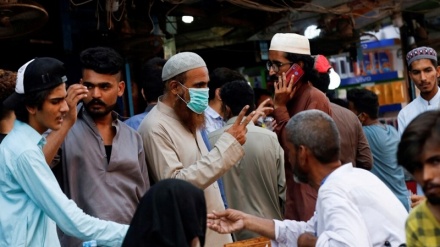 Covid, nuovo balzo contagi in Pakistan: 818 casi in 24h