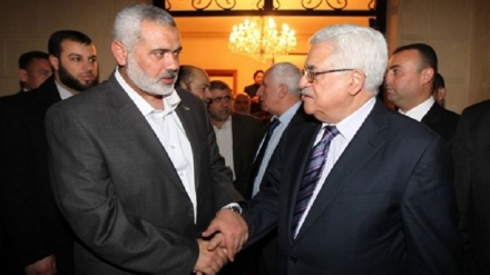 Melalui Telepon, Haniyeh dan Abbas Bicarakan Rekonsiliasi Palestina