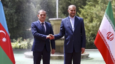 Əmir Əbdullahiyan: İron iyən Azərbaycan Respublika miyono rabitəon çokə royədəy.