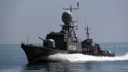 ロシア海軍パレードに、イラン艦船が初参加へ