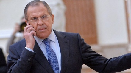 Lavrov: Germania e Francia hanno distrutto l'accordo di Minsk
