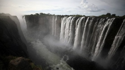 Meraviglie naturali: Patrimoni Unesco, le Cascate Vittoria a rischio